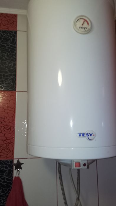 Продавам бойлер Теси