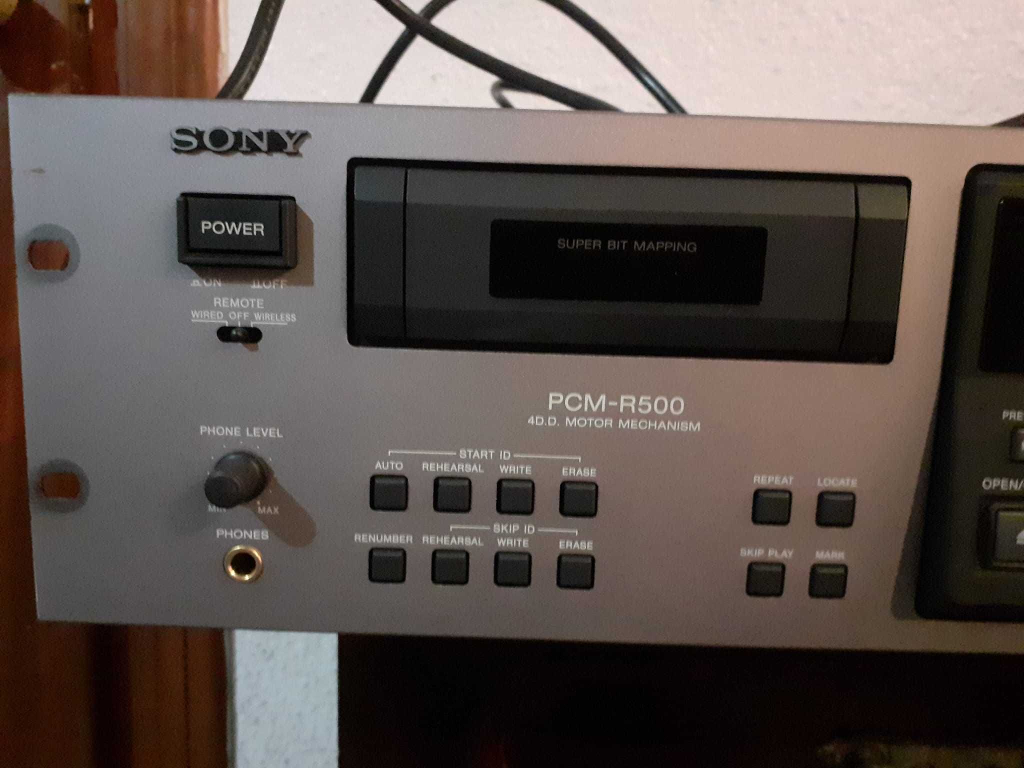 Sony PCM- R500 digital audio recorder