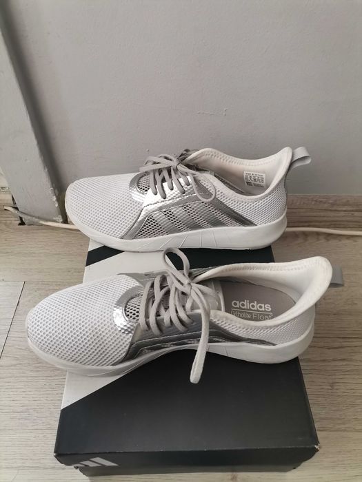 Маратонки adidas