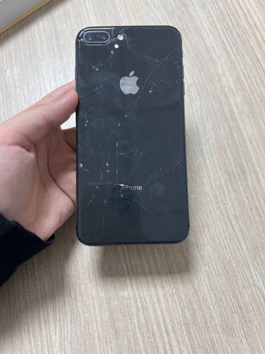 Ayfon 8 plyus 256 tali