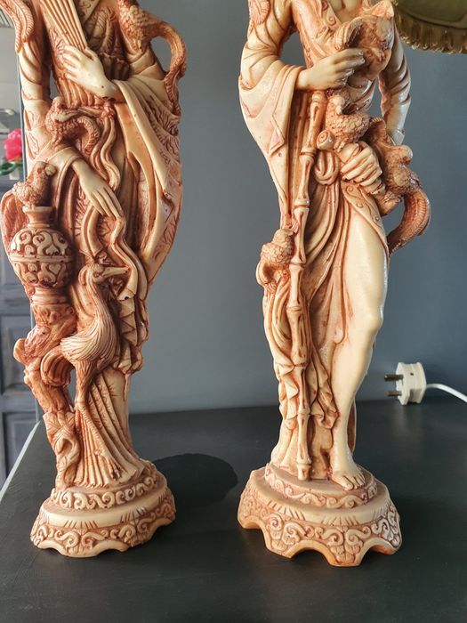 Лот от 2 статуетки в Отлично състояние !