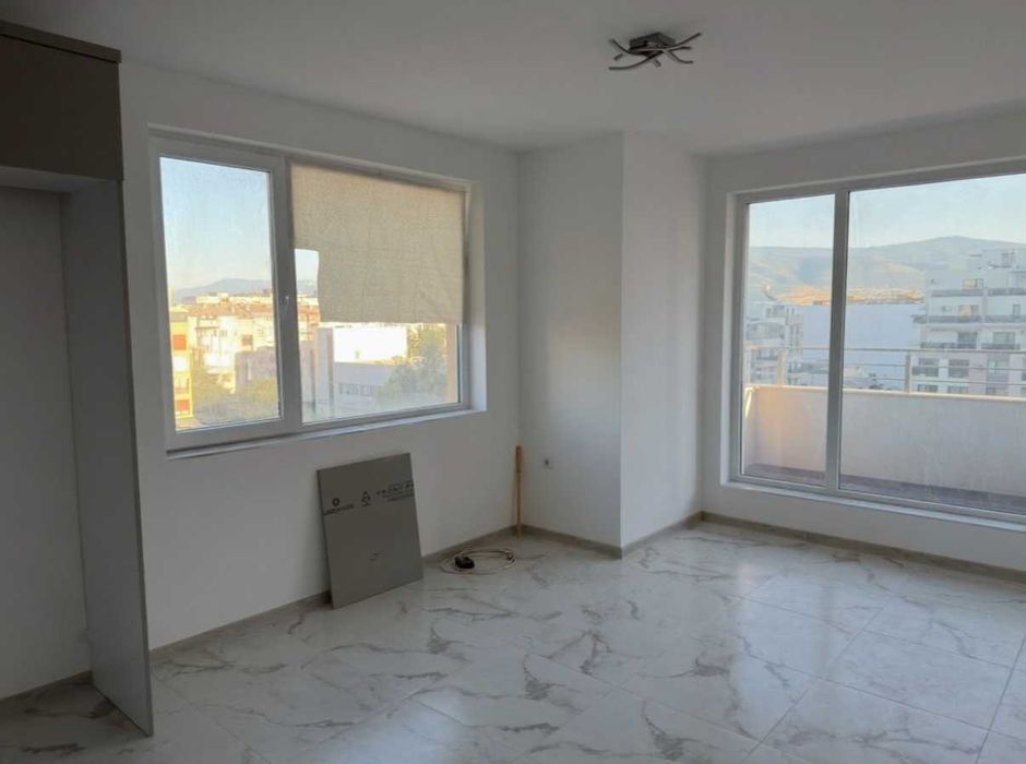 Продава се Двустаен апартамент в Пловдив, Южен - 68 кв.м за 2412 €/кв.м - Снимка #6