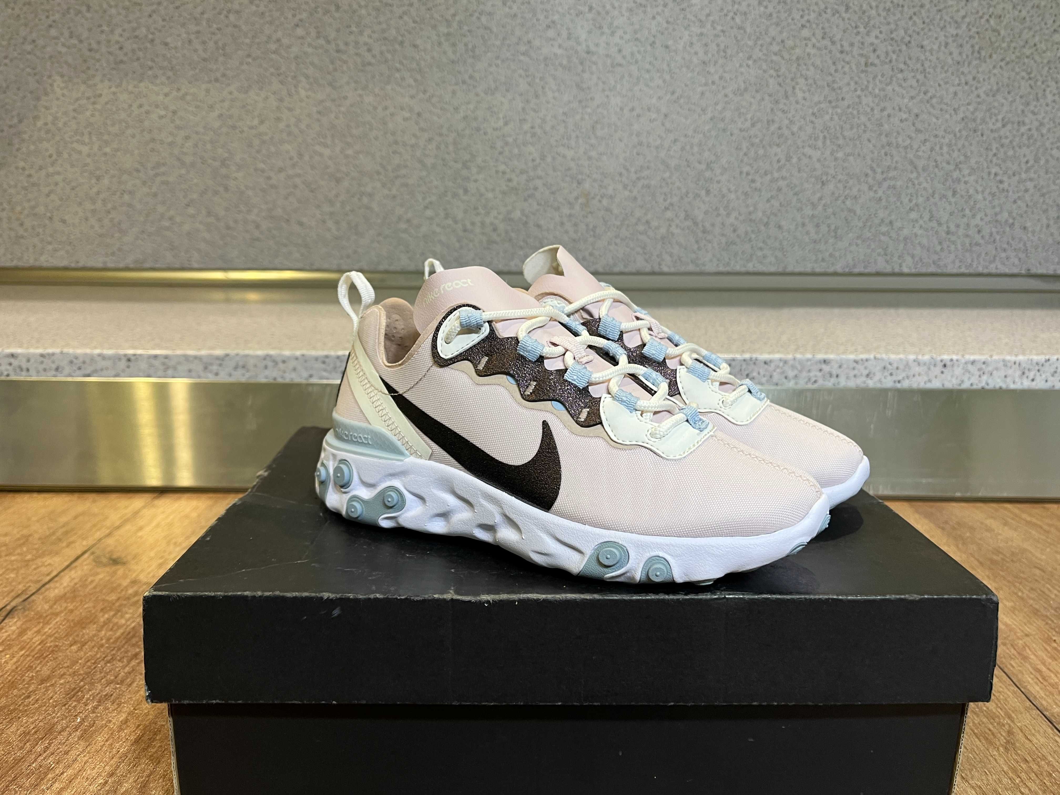 ОРИГИНАЛНИ *** Nike React Element 55 SE 'Barely Rose'