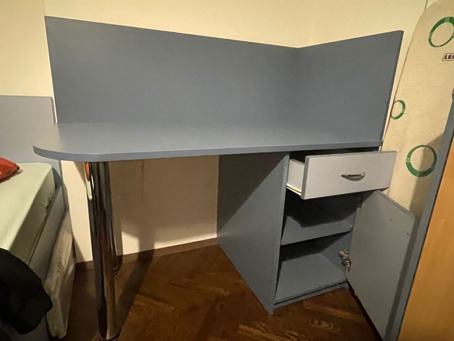 Бюро / работна маса