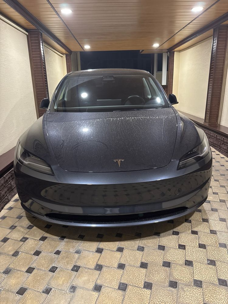 Tesla model 3 Long range