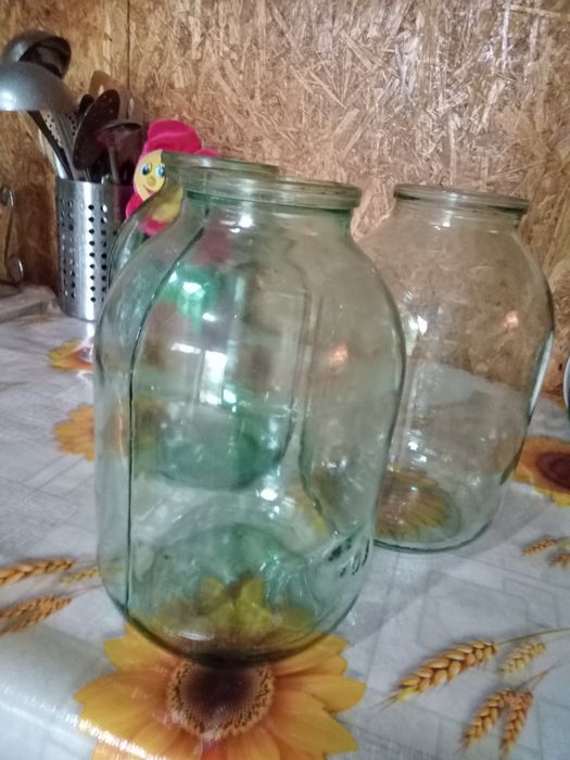 Банки стеклянные двухлитровые