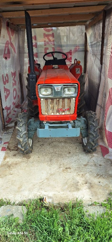 Трактор Yanmar ym1610d
