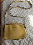 Дамска чанта Guess