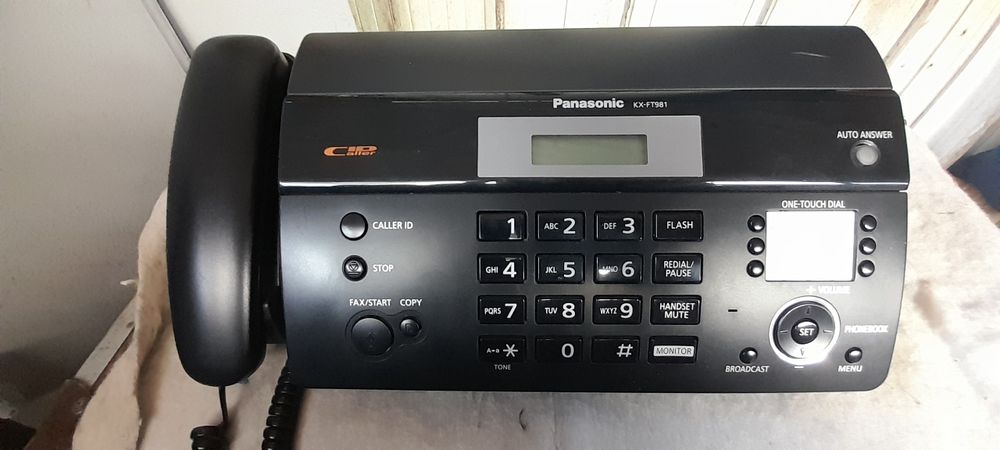 Продаётся телефон факс