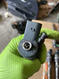 Injector injectoare bmw 535d e60 272 cod7792096