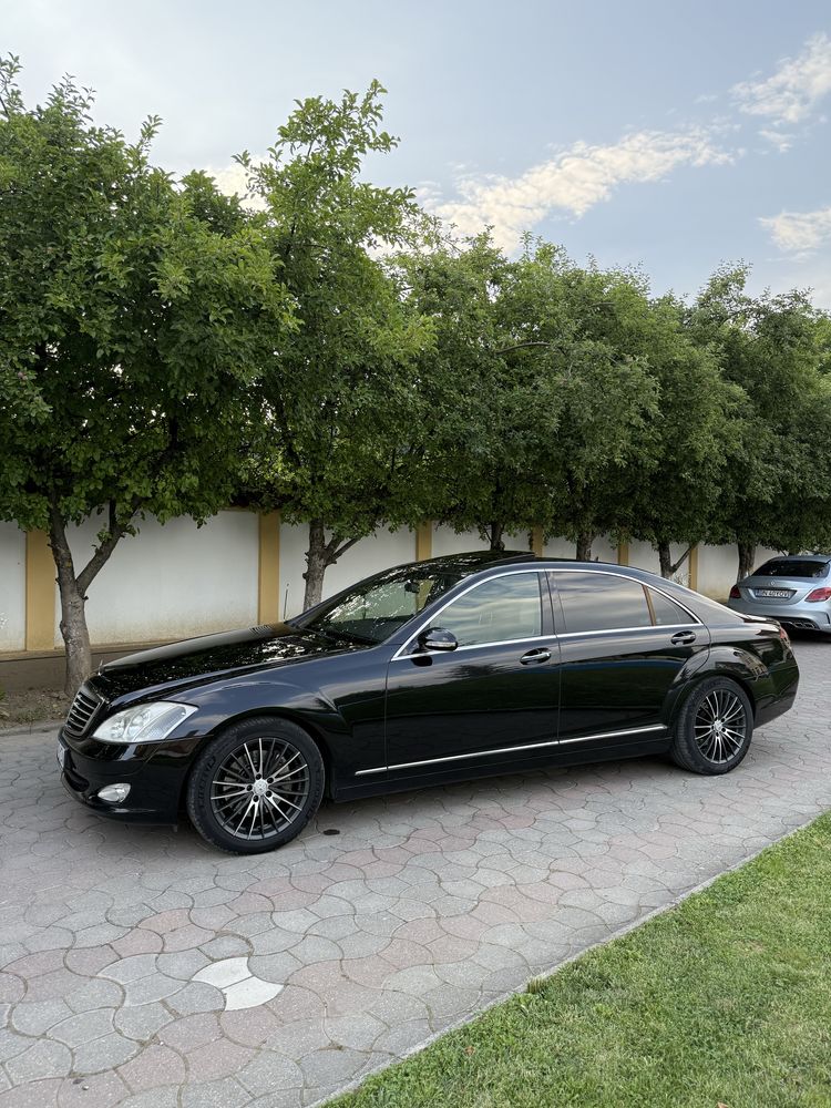 Mercedes S-Class