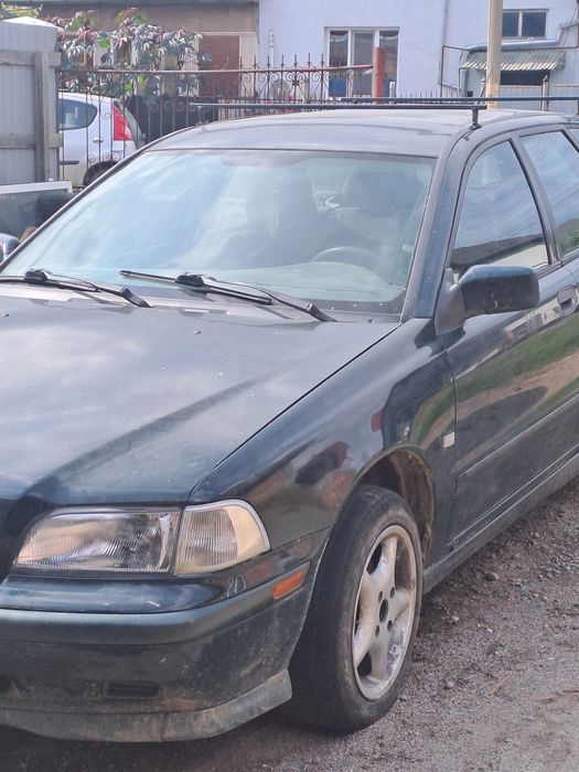 Vând volvo 1.6 benzina