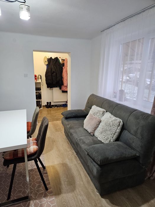 Casă de vânzare în Crișeni 65 mp