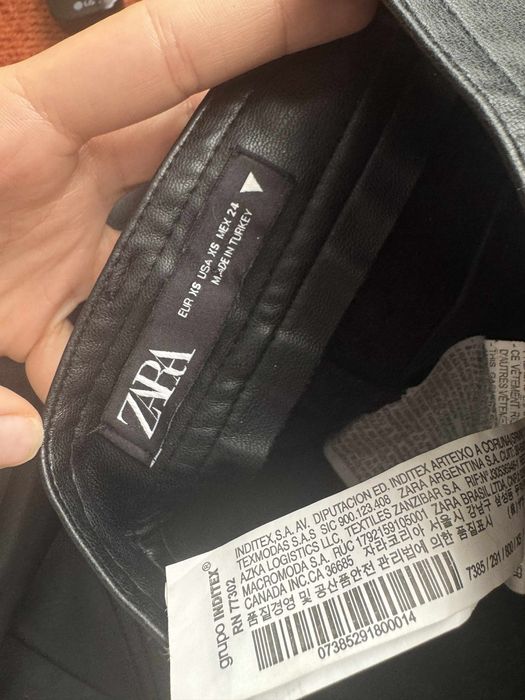 Кожен панталон ZARA черен