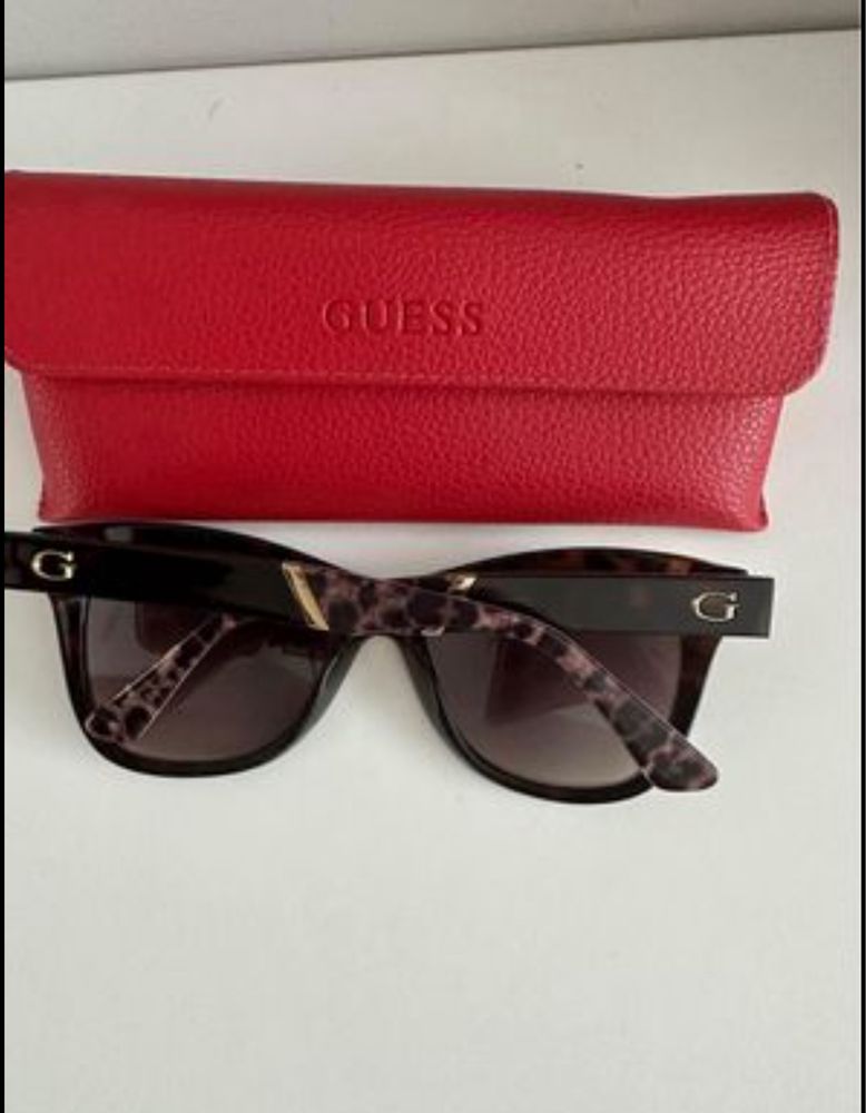 Ochelari Guess in toc original Guess