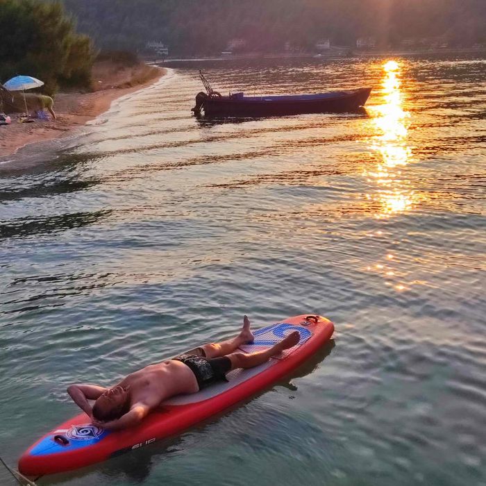 Placi SuP de închiriat