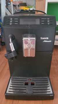 Vand Espressor automat Philips Saeco Minuto HD8761/09, cu cafea boabe