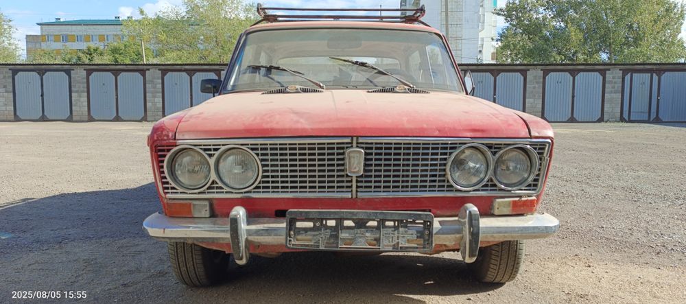 Продам ваз 2103.