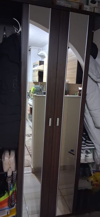 Ocazie!Proprietar vând apartament 2 camere mobilat ,utilat