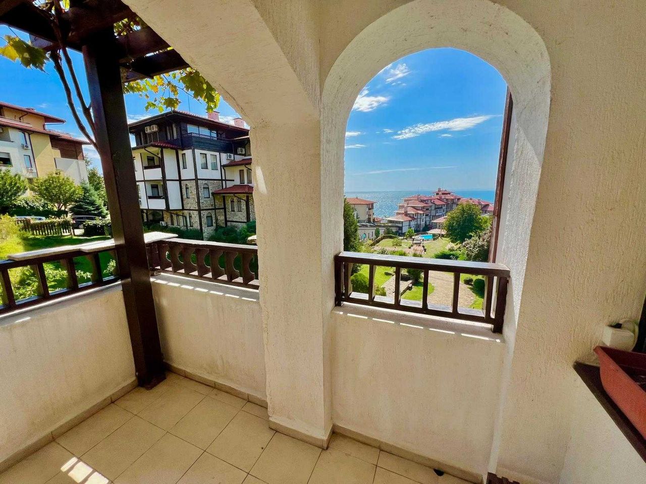 Продава се Двустаен апартамент в Свети Влас - 65 кв.м за 1462 €/кв.м - Снимка #17