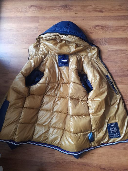 Tommy Hilfiger мъжко зимно яке 2XL размер.