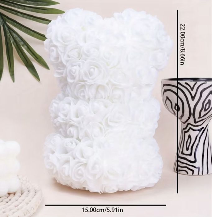 Перфектният подарък за момиче, гадже или жена – мече от рози!