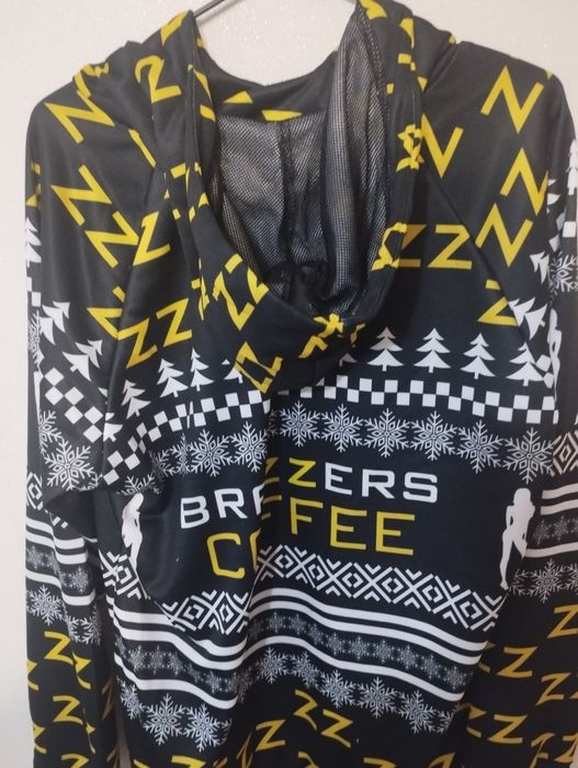 Толстовка новая размер М , 1000 тг