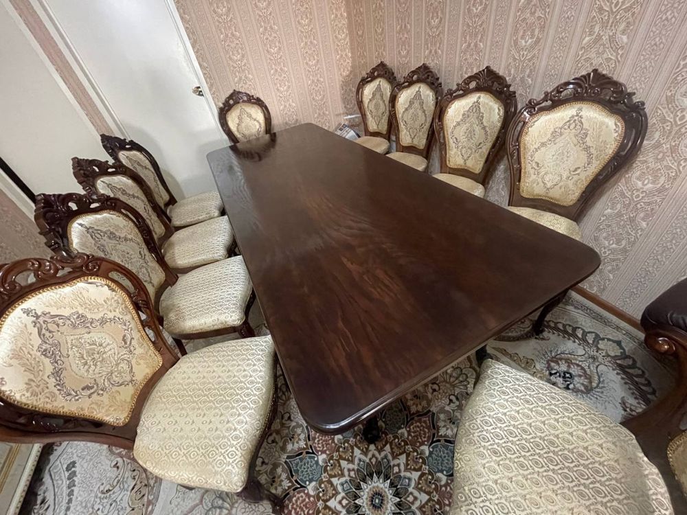 Мебель, столы и стул
