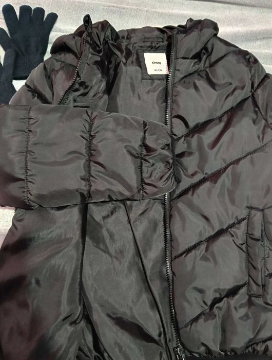 Яке за момче в отлично сьстояние + подарьк