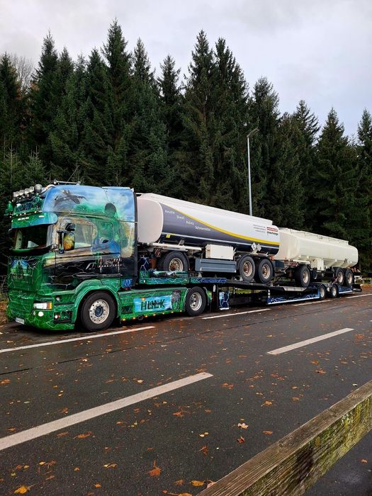 Remorcă cisternă apă,lapte, combustibil, îngrășământ lichid 6/24 litri