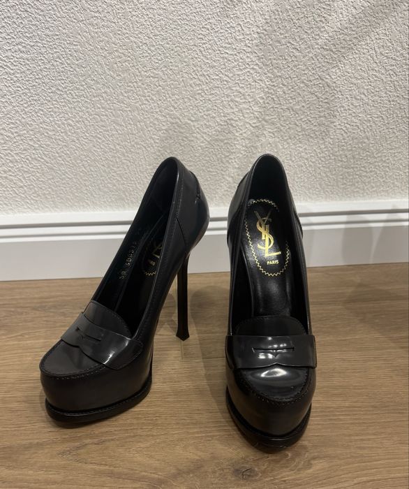 Обувки Yves Saint Laurent