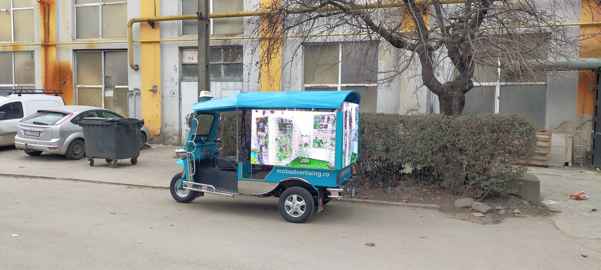 Vând Tuk-Tuk înmatriculat.