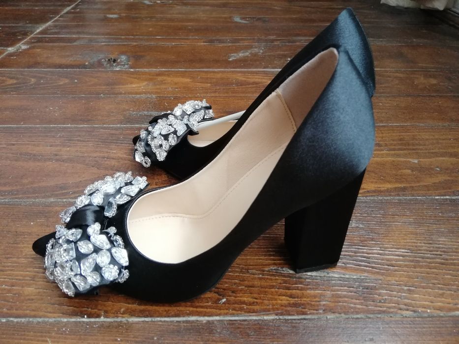 Pantofi eleganti noi mărimea 37