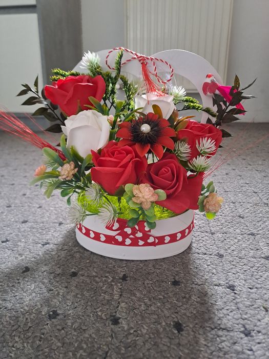 Ornament din flori