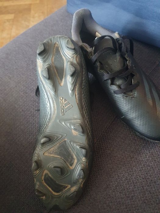 Vând ghete Adidas Nr 40