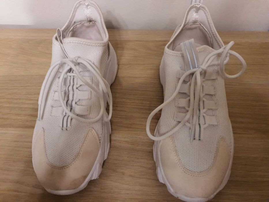 Удобни и леки маратонки