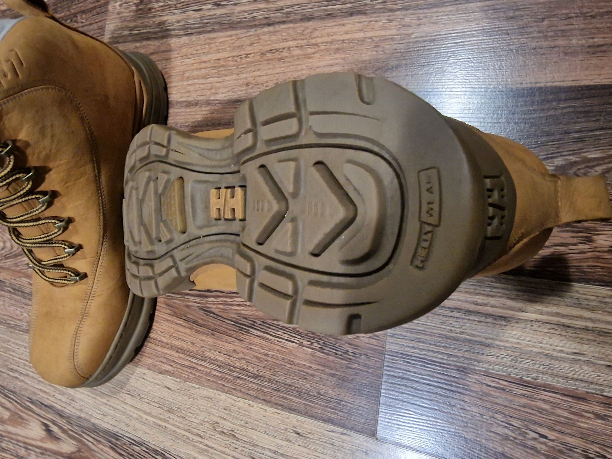 Ghete Helly Hansen Berthed 3, 46