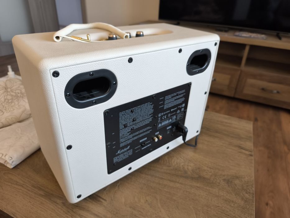 Marshall   аудио система