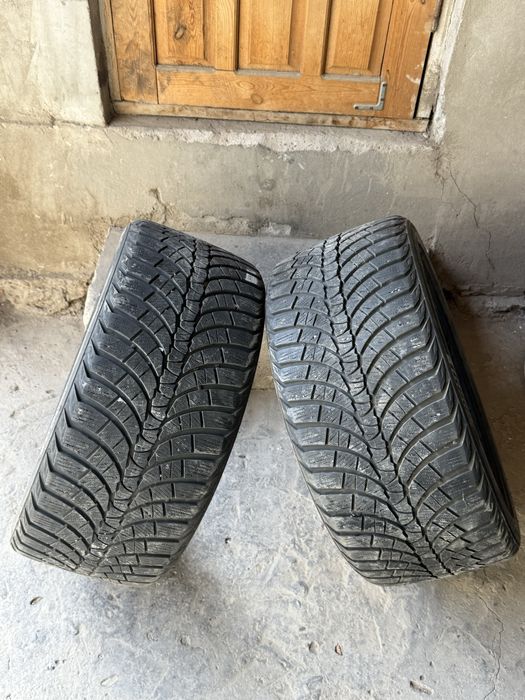 275/35/19 зимние резина 2 штук