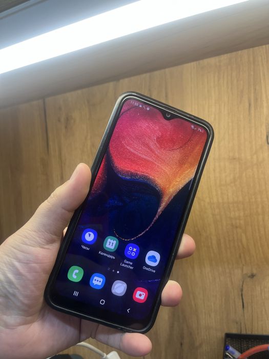 Самсунг А50 64гб