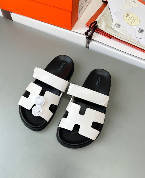 Papuci Hermes Alb Negru