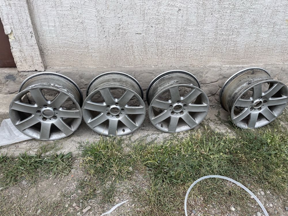 Продам диски бмв Е 36