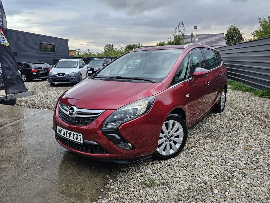 Rate ~ Opel Zafira C ~ 2014 ~ 2.0 Diesel~165CP~Distronic~Lane assist~