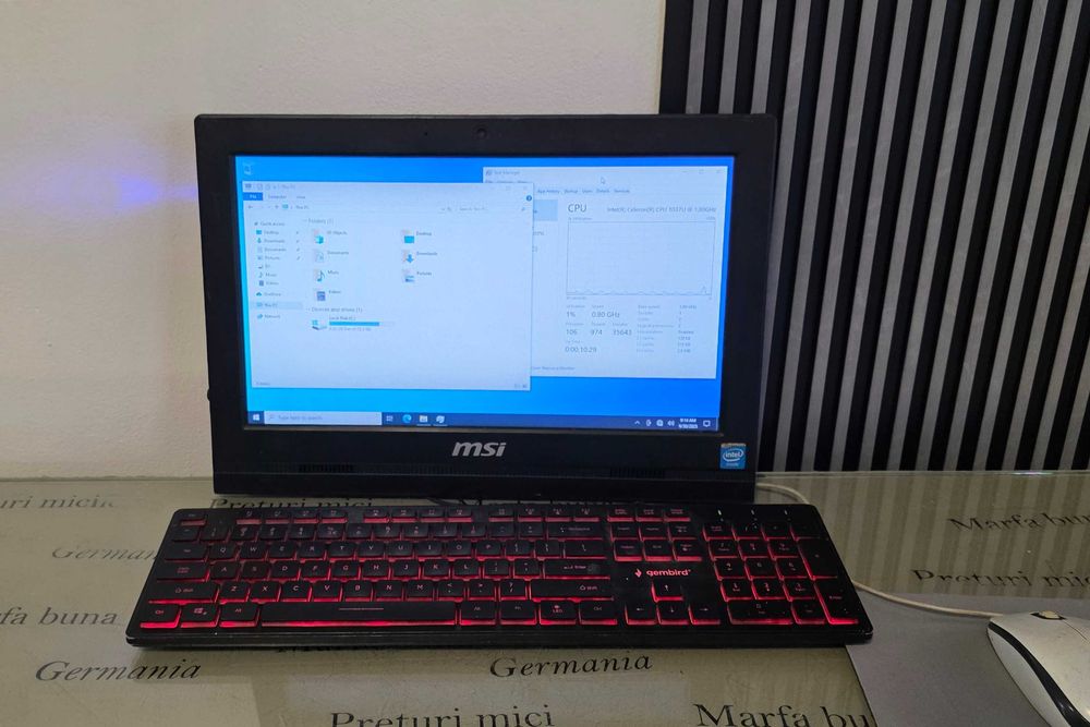All in one core2duo - Msi MS-A615 - 15.6 inch cu touchscreen