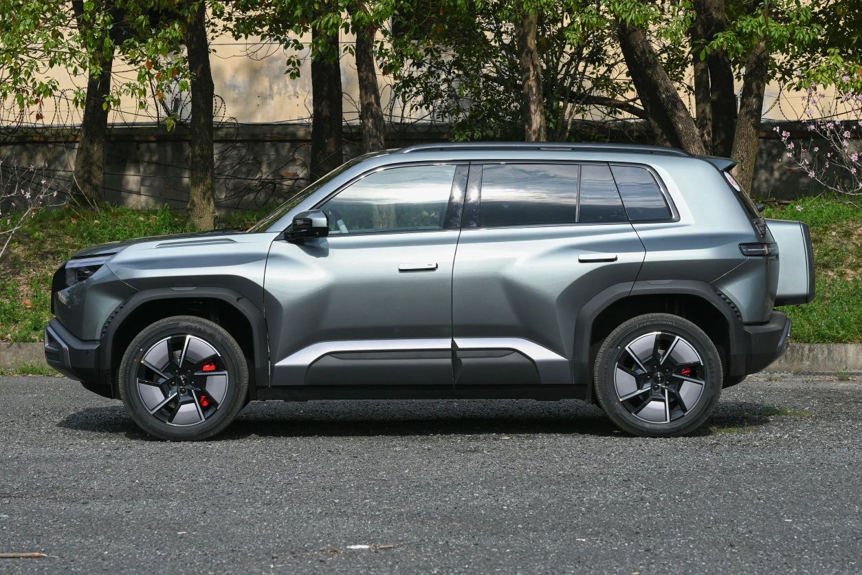 Leopard 3 4WD 2025, EV 3anac xona 501 KM ND-40