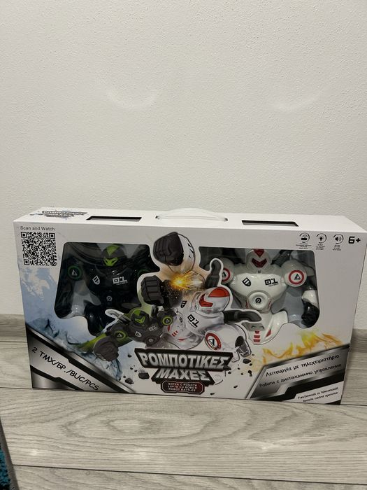 Roboti batausi de jucarie