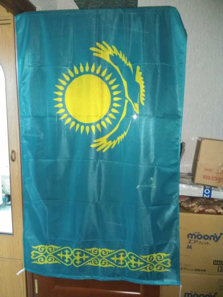 Продаю новый флаг Казахстана лицензированный, размер 2 на 1 метр.