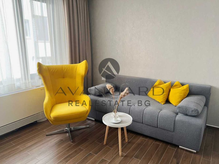 Продава се Четиристаен апартамент в Пловдив, Кючук Париж - 168 кв.м за 1786 €/кв.м - Снимка #2