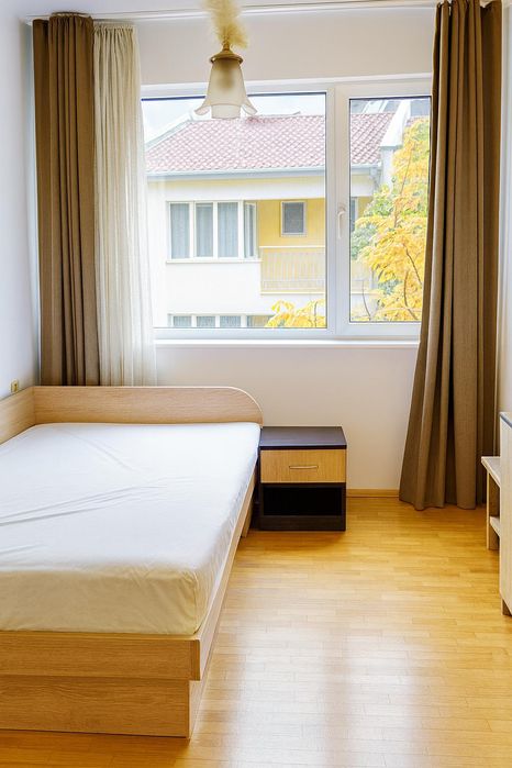 Дава се под наем Многостаен апартамент в Пловдив, Младежки Хълм - 120 кв.м за 550 € - Снимка #3