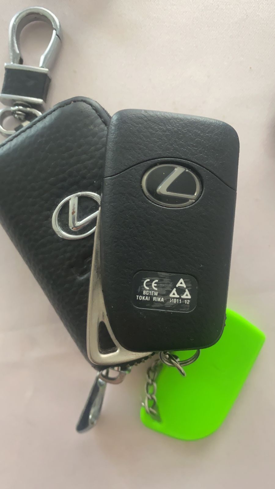 Авто ключи,пульты,смарт ключи для Toyota и Lexus. Дубликат ключей